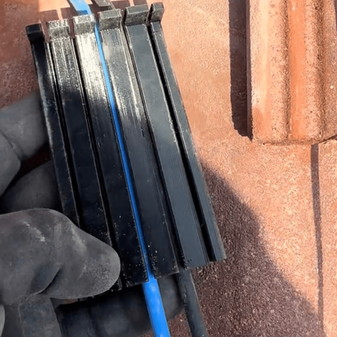 PV - Dachdurchführung Balkonkraftwerk Komplett - Set 4er Ziegeldach Solar MC4 Made in Germany NEXCAPE® - NEXCAPE
